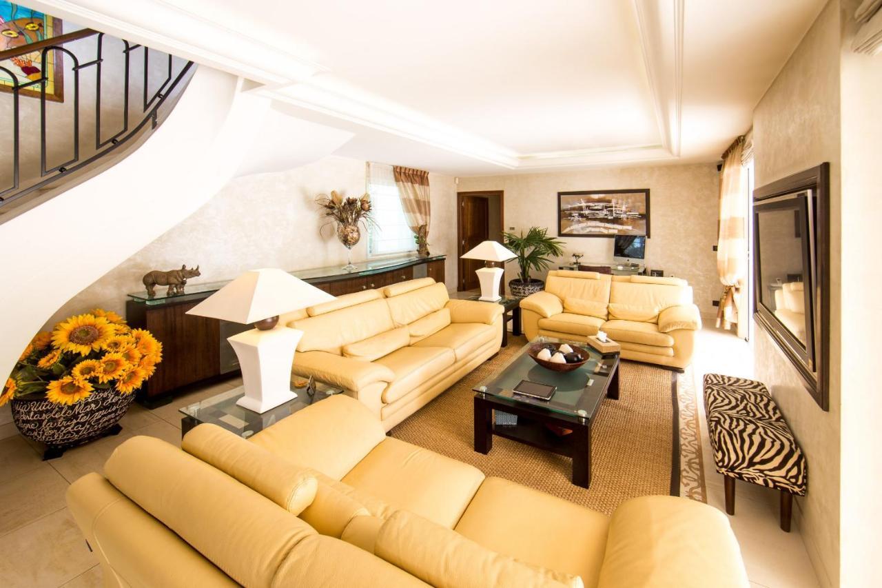 El Paradisio Splendid 5 Stars Villa Atypical In Antibes With Overflowing Swiming Pool 외부 사진