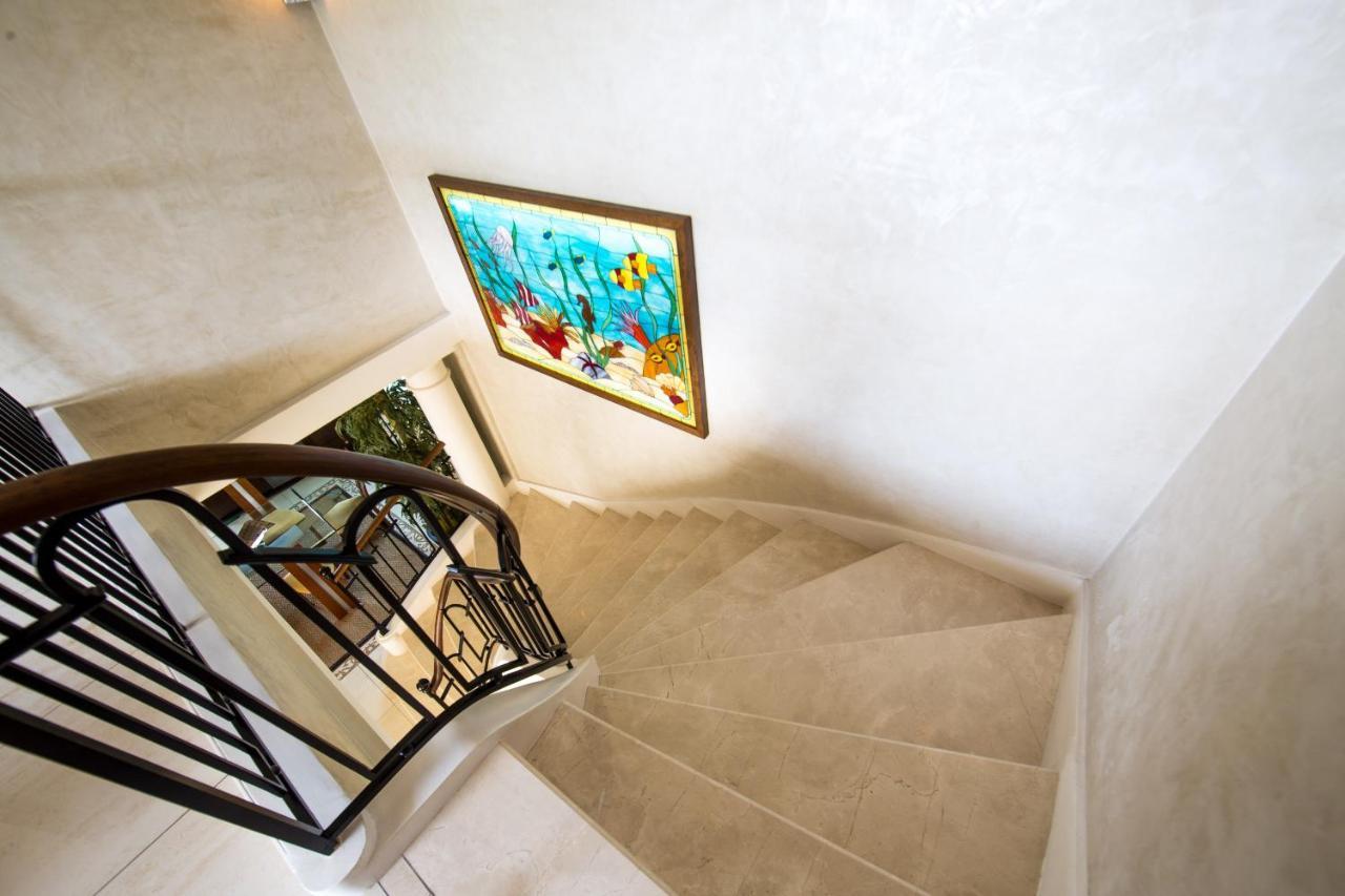El Paradisio Splendid 5 Stars Villa Atypical In Antibes With Overflowing Swiming Pool 외부 사진