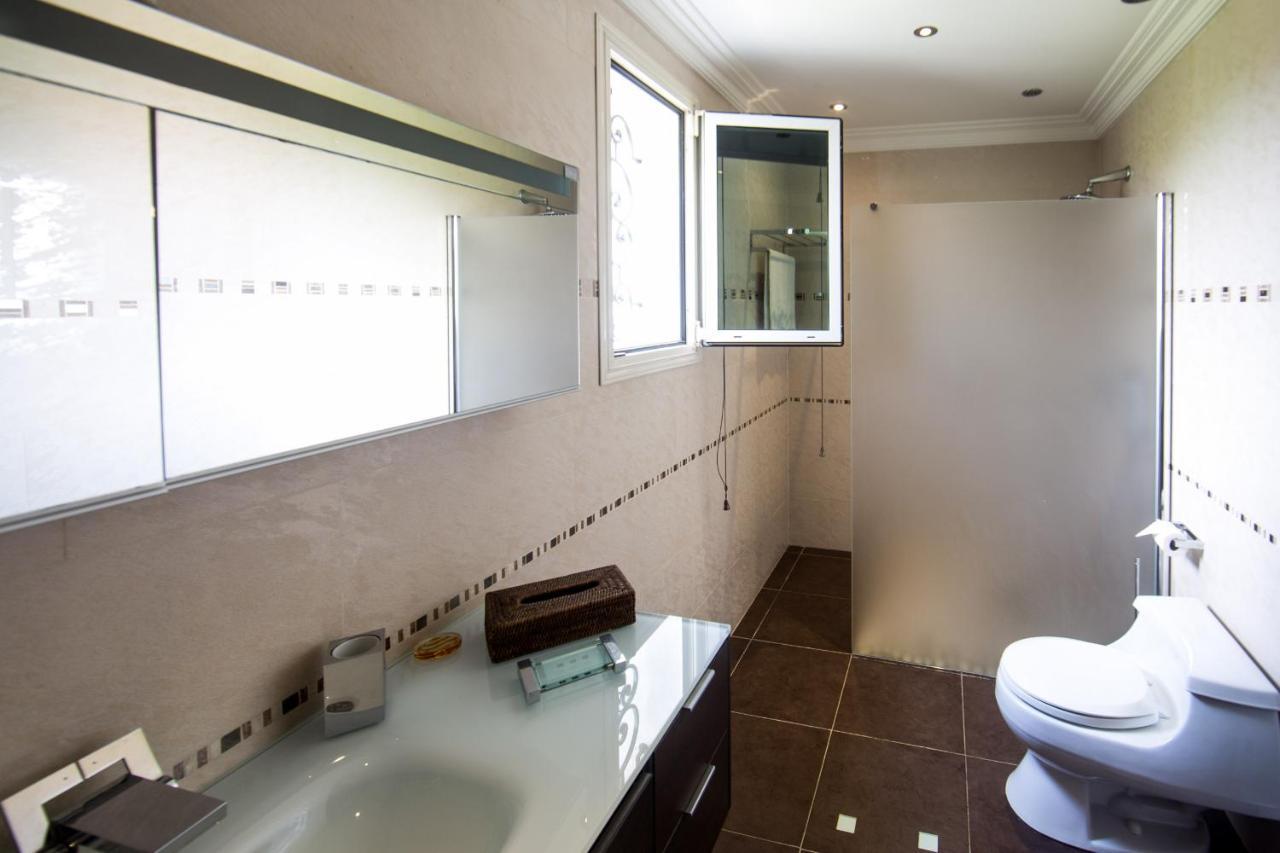 El Paradisio Splendid 5 Stars Villa Atypical In Antibes With Overflowing Swiming Pool 외부 사진
